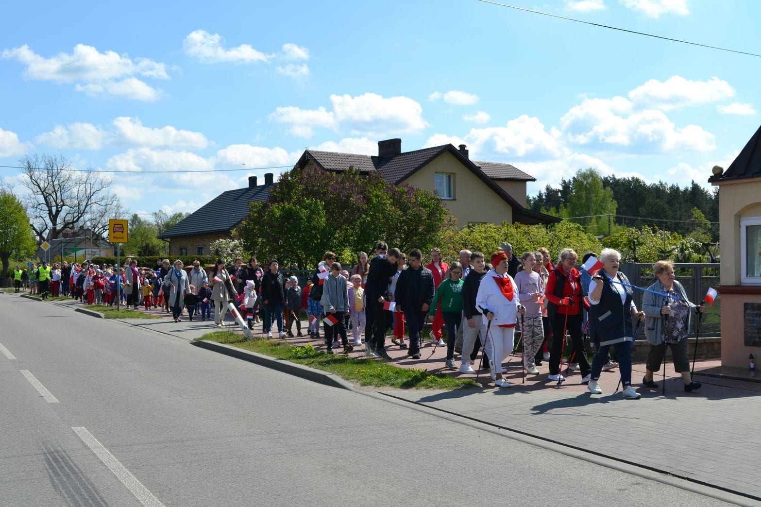 Marsz Nordic Walking dla Biało-Czerwonej